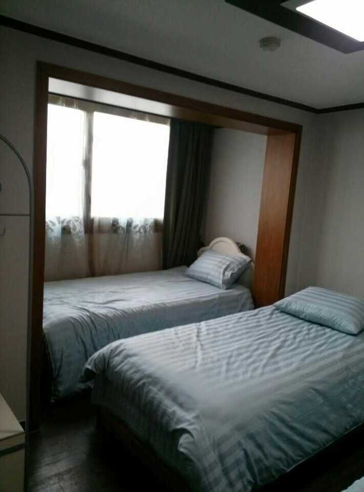 K Star Road Guesthouse - Hostel Seul Exterior foto